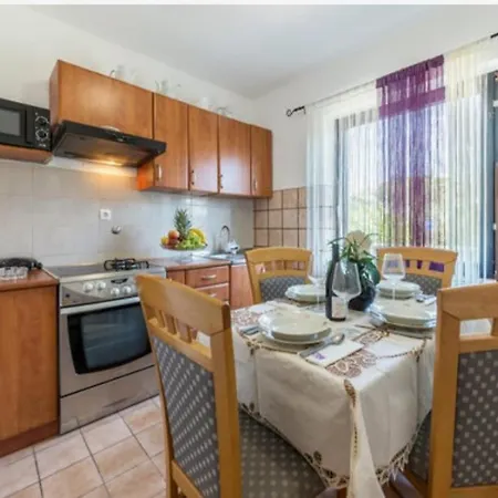 Luana דירה Veruda