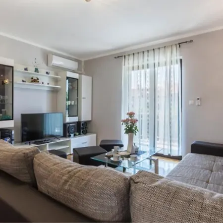 Luana Apartman